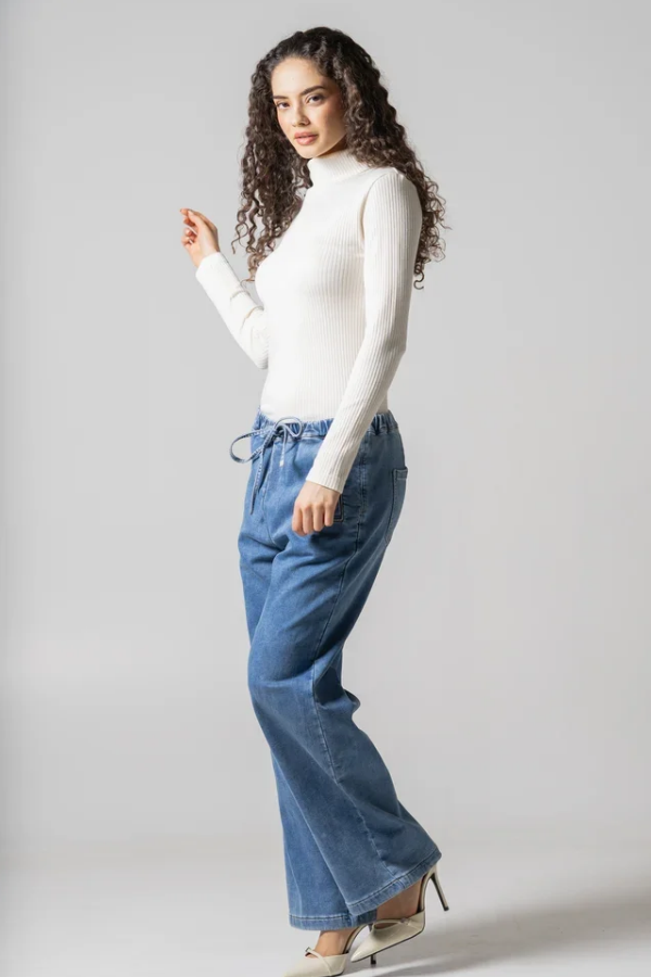 Seamless Ribbed Long Sleeve Turtleneck | Ivory