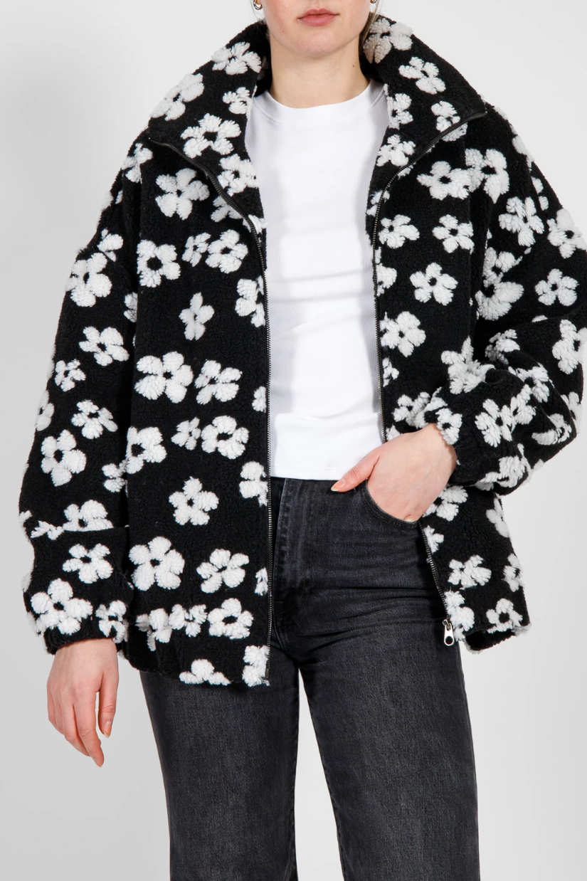 All Over Daisy Sherpa