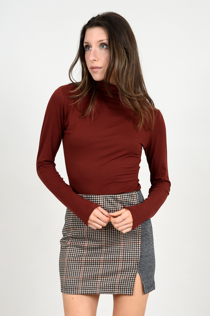 Sarah Super Soft Turtleneck | Chili