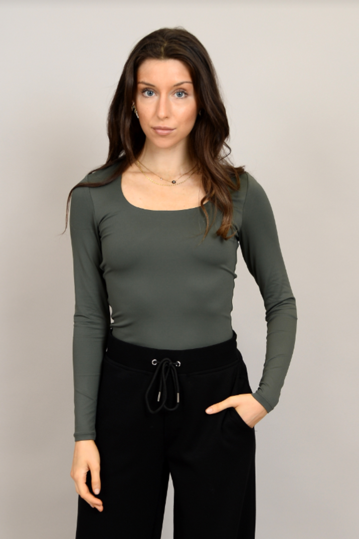 Second Skin Long Sleeve Scoop Neck Top | Dark Ivy