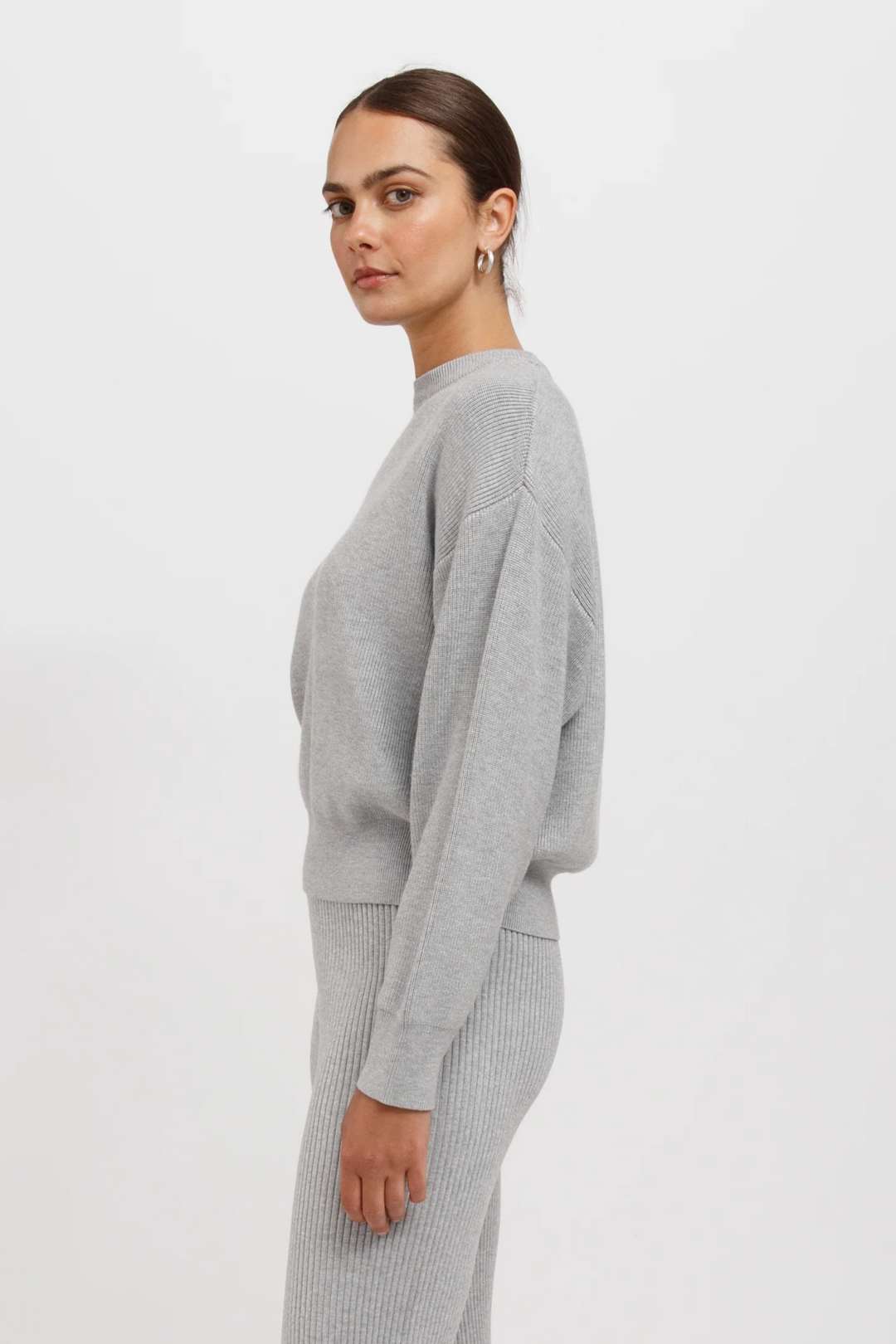 Olivia Crew | Grey