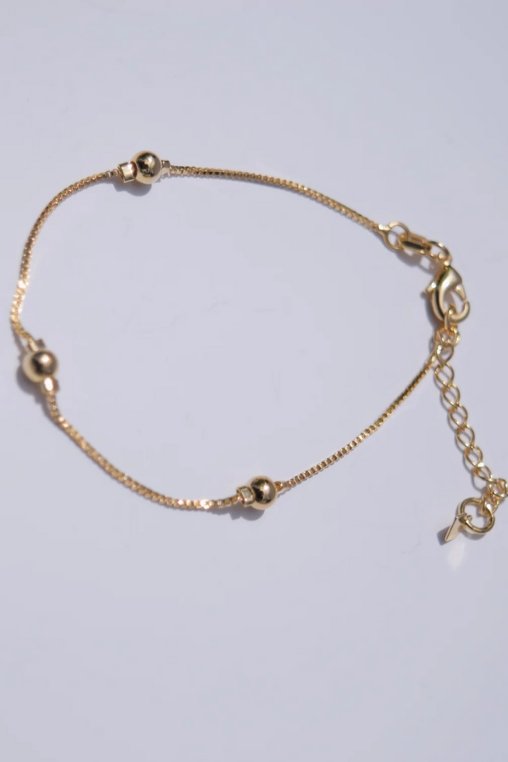 Rina- Dotted Chain Bracelet Gold