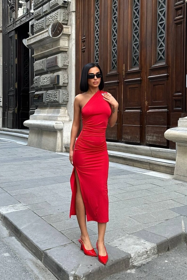 The One-Shoulder Ruched Elegance Midi Dress
