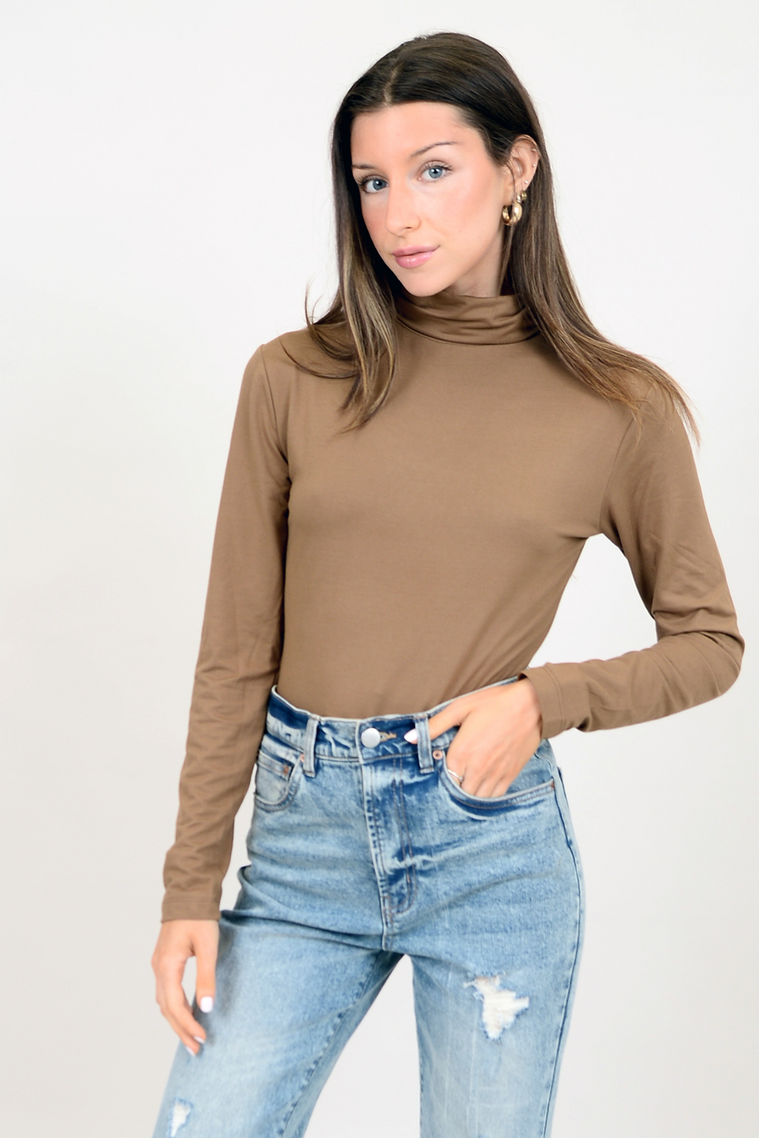 Sarah Super Soft Turtleneck | Walnut