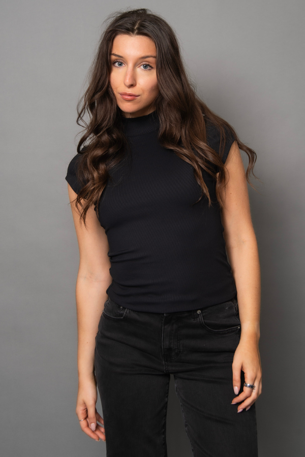 Mika Ribbed Cap Sleeve top | Black