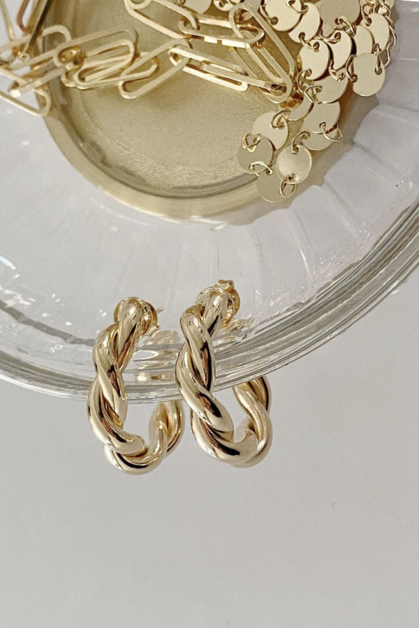 Twist Hoops