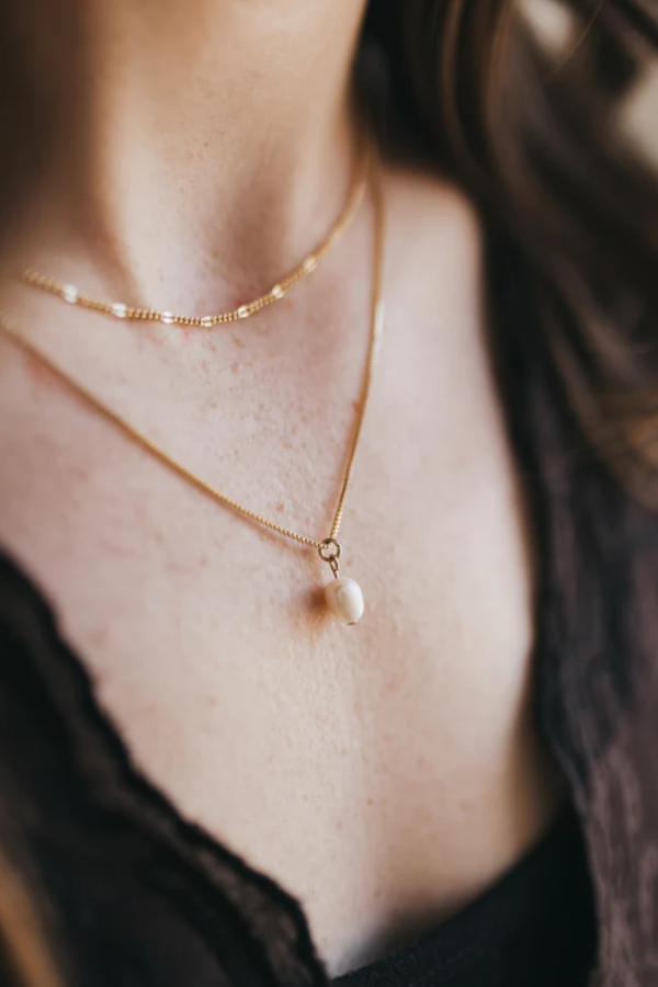 Pearl Drop Necklace 16"