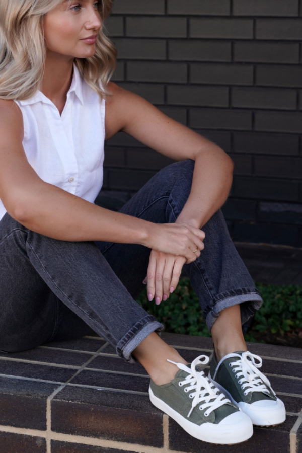 Hosier Sneaker | Olive