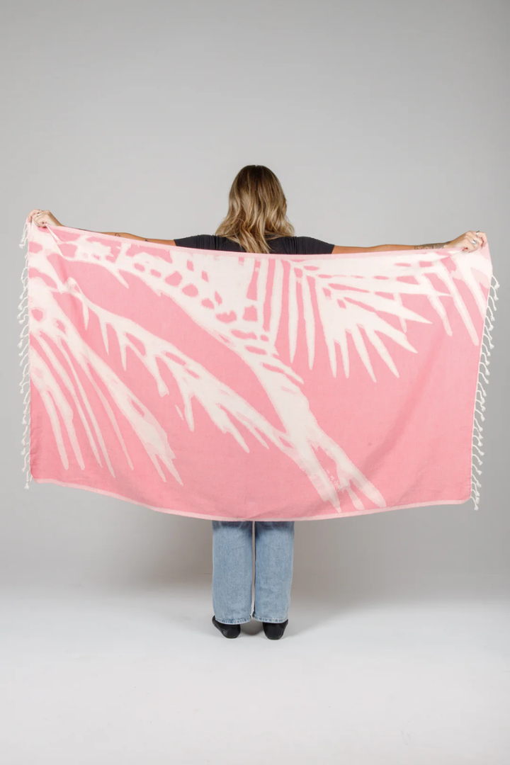 THE SOMERS | Palm Turkish Towel Pink