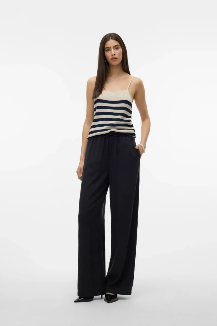 Bree High Waisted Tencel Pants | Black