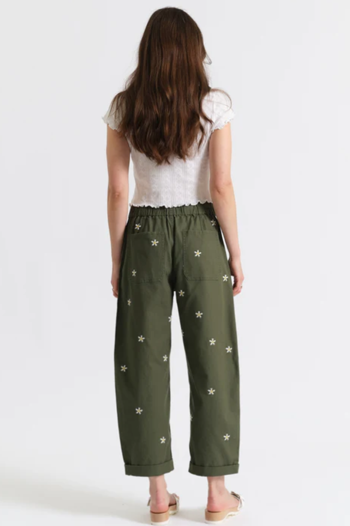 Villa Drawstring Barrel Leg Pant | Bronze Green Daisy
