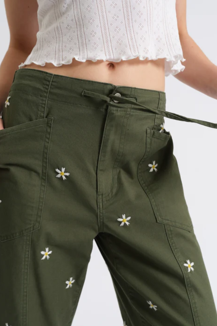 Villa Drawstring Barrel Leg Pant | Bronze Green Daisy