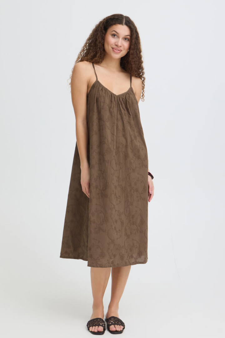 Emmy Embroidery Dress